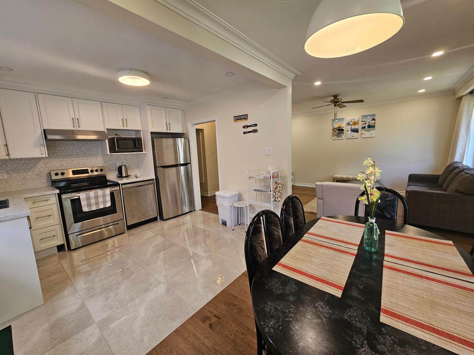 Newly-Renovated 3Br House, 12 Minutes To Airport Apartman Toronto Kültér fotó