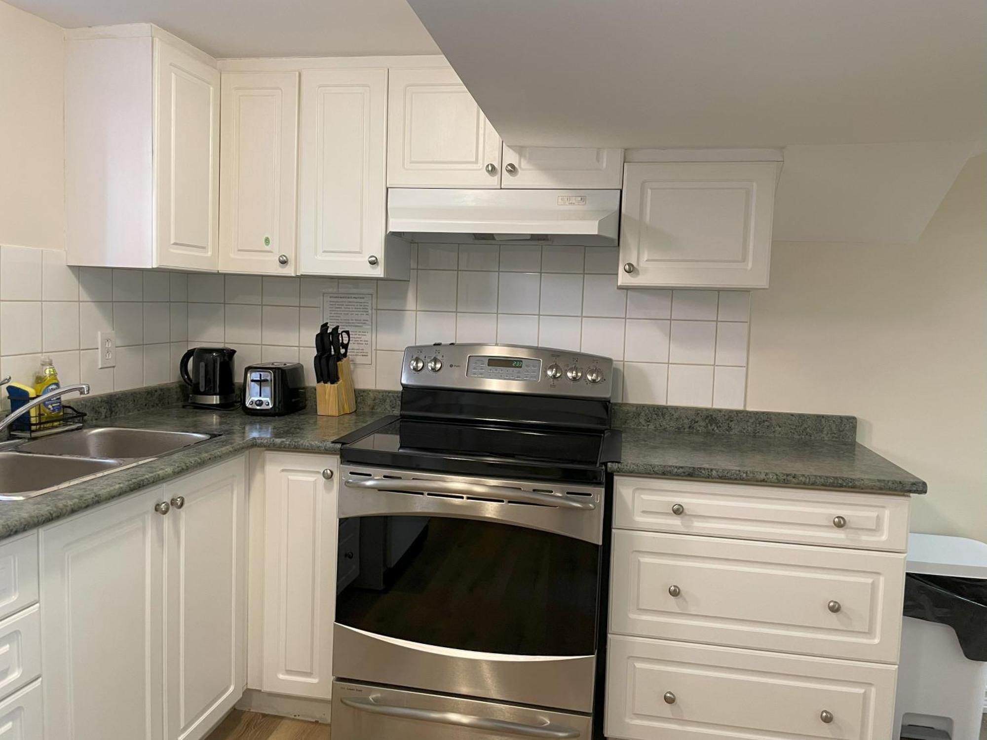 Newly-Renovated 3Br House, 12 Minutes To Airport Apartman Toronto Kültér fotó