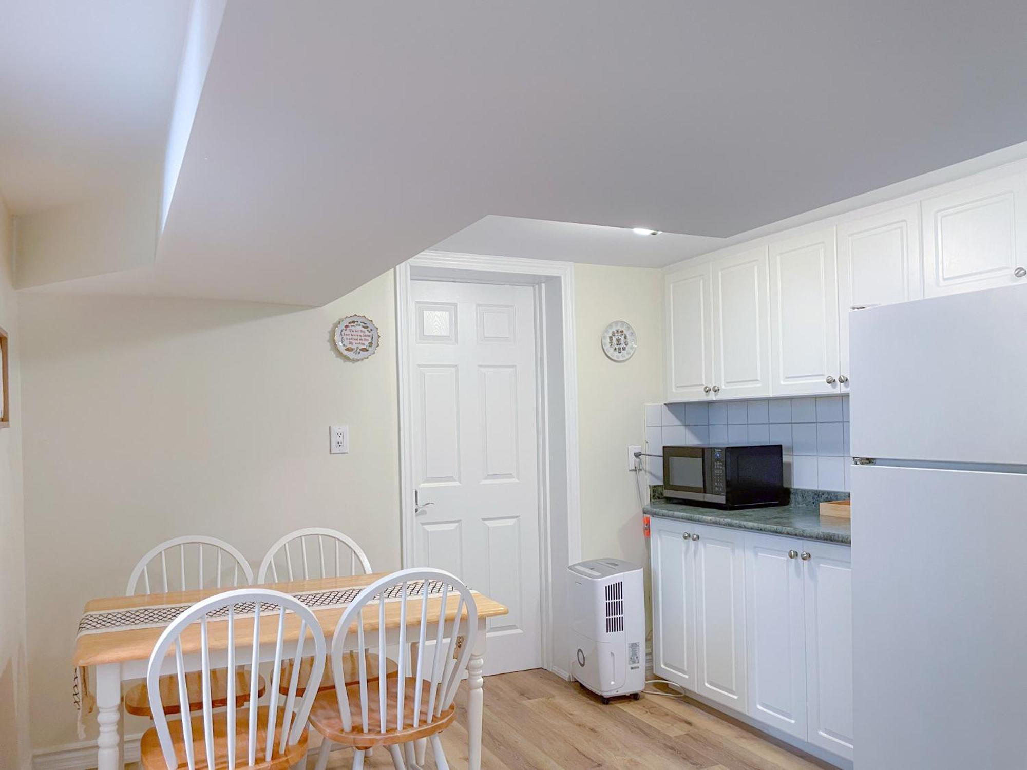 Newly-Renovated 3Br House, 12 Minutes To Airport Apartman Toronto Kültér fotó